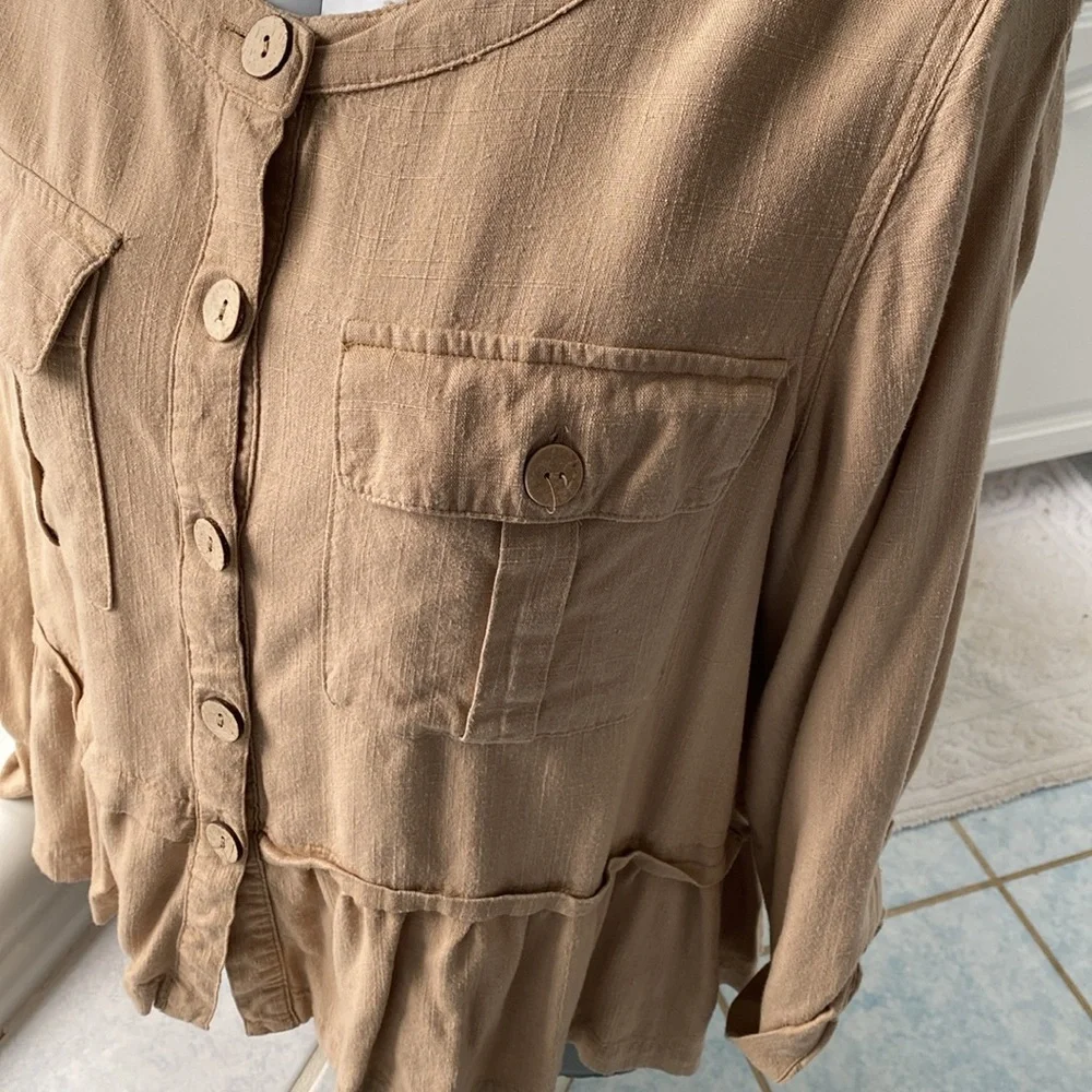 Ruby Rd. Safari linen blend top size medium - Picture 2 of 6